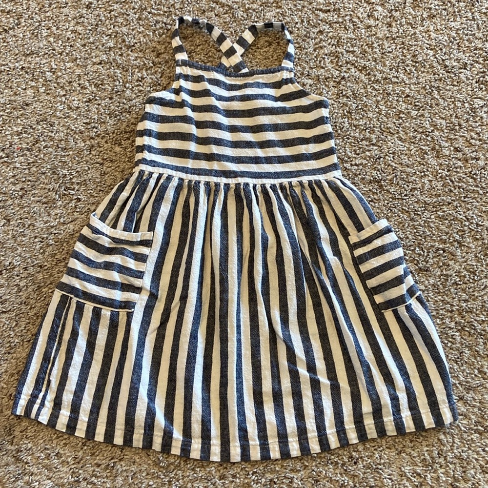 Carter’s girls size 6 blue & white dress